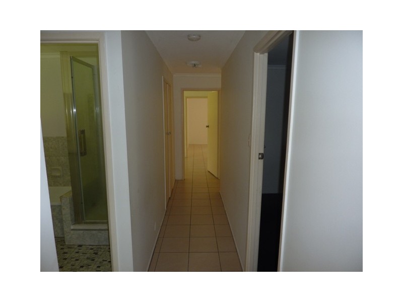 8 Amarna Street, Eight Mile Plains QLD 4113