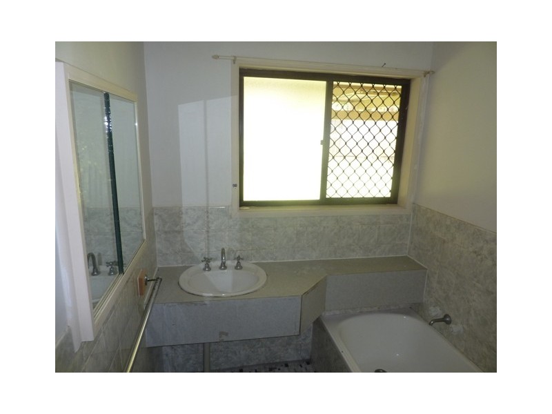 8 Amarna Street, Eight Mile Plains QLD 4113