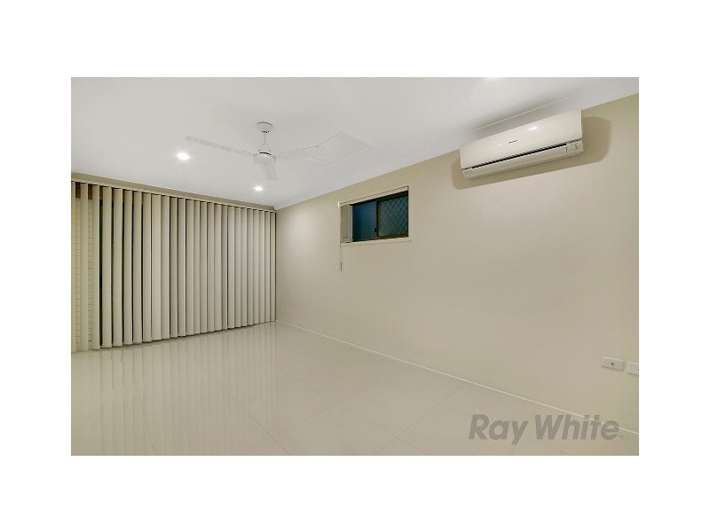 11 Gwandalan St, Eight Mile Plains QLD 4113