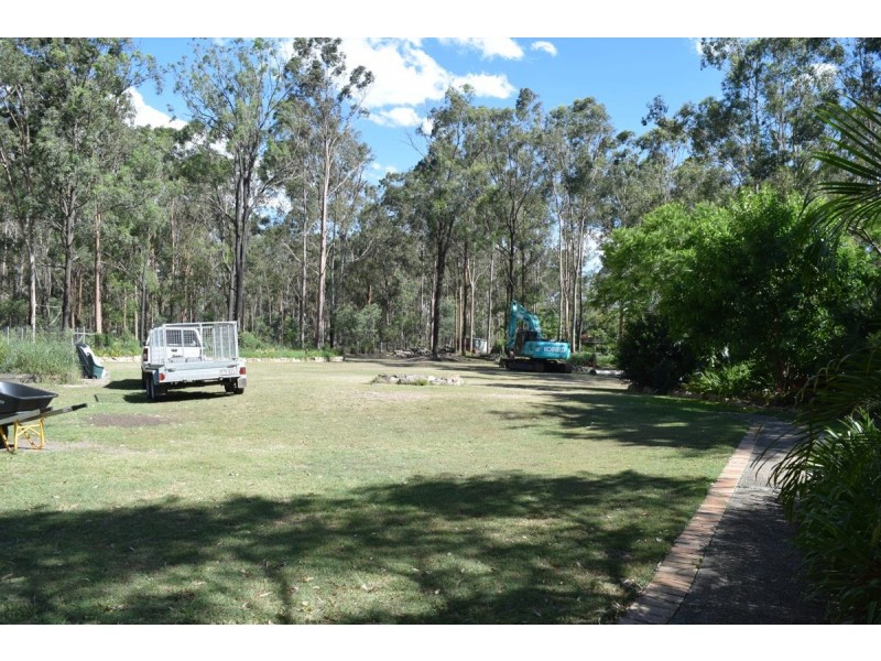 189 Brushwood Crescent, Cedar Grove QLD 4285