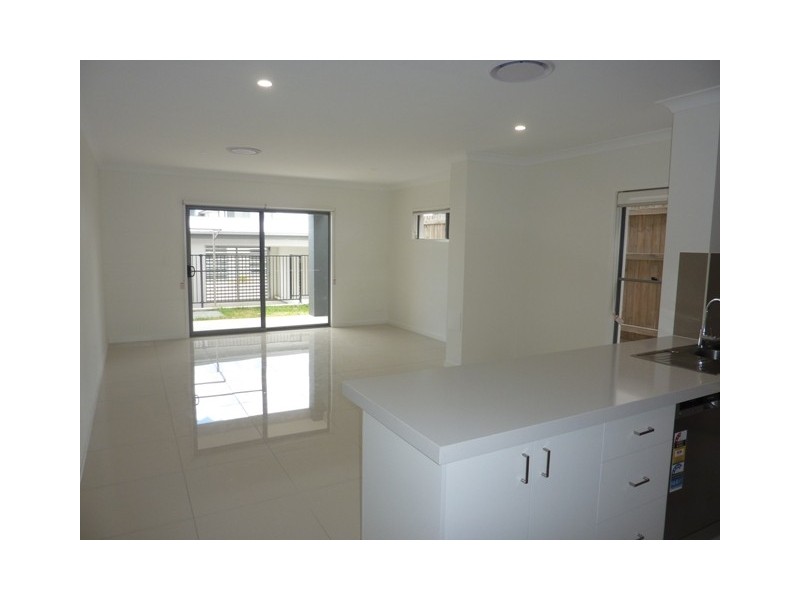 176 Cooper Crescent, Rochedale QLD 4123