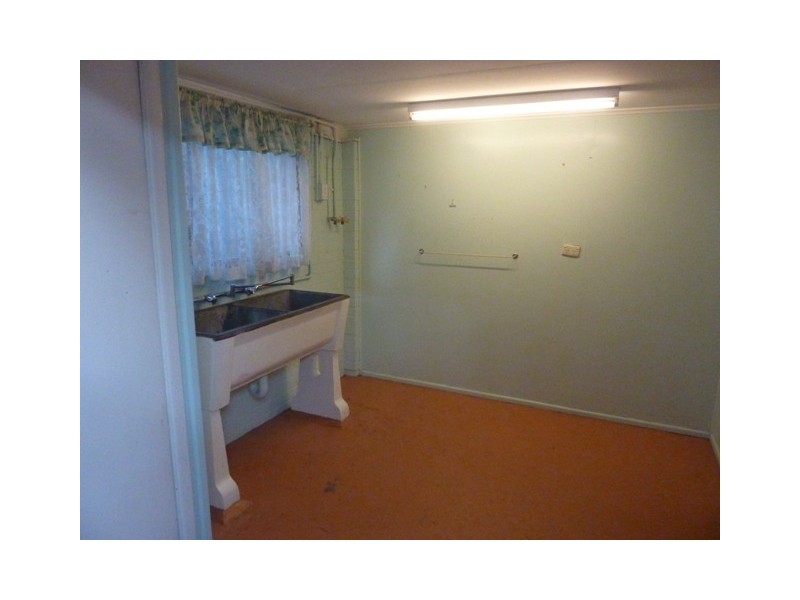 28 Fernshaw Street, Macgregor QLD 4109