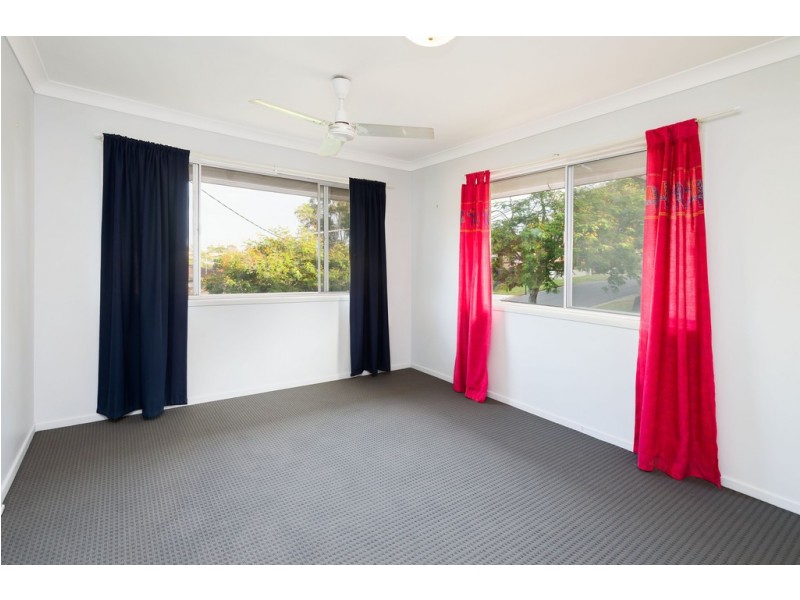 3 Geneva, Wishart QLD 4122
