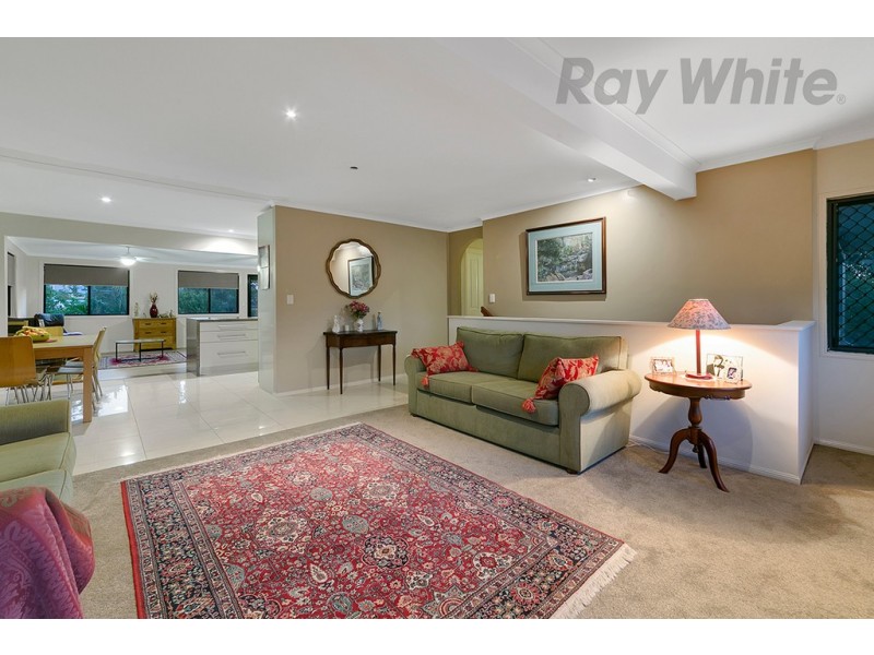 15 Kandanga Street, Eight Mile Plains QLD 4113