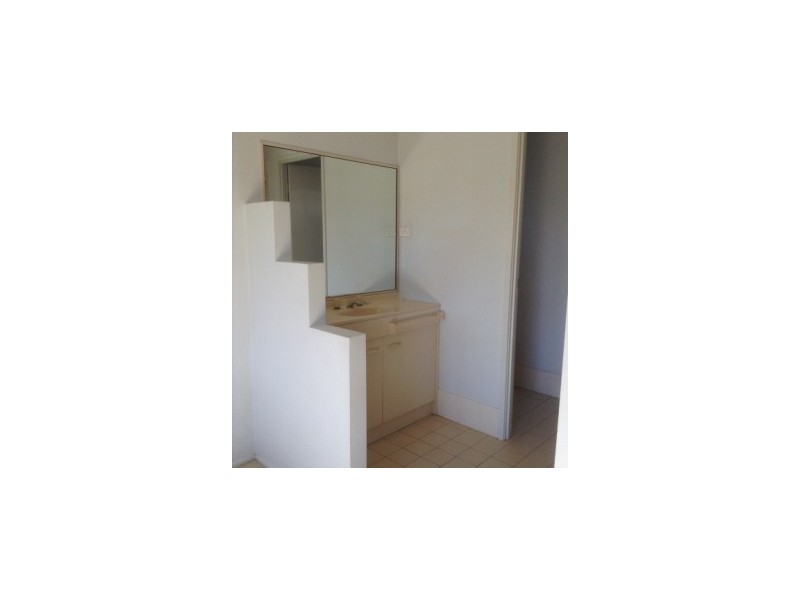 132 Warrigal Road, Runcorn QLD 4113