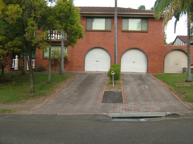 22 Estoril Street, Robertson QLD 4109