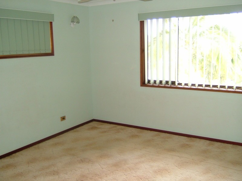 22 Estoril Street, Robertson QLD 4109