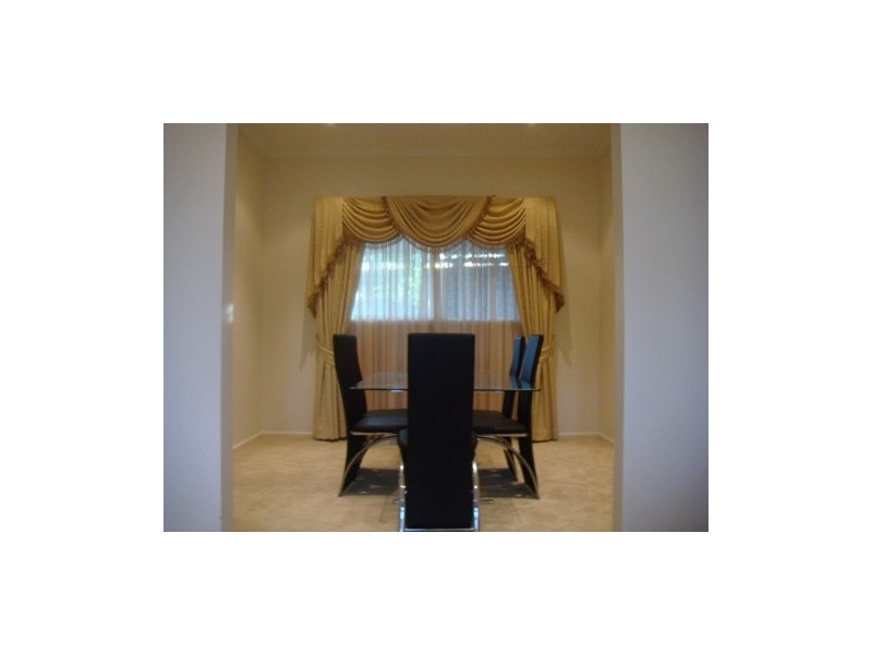 11 DROMOS STREET, Eight Mile Plains QLD 4113