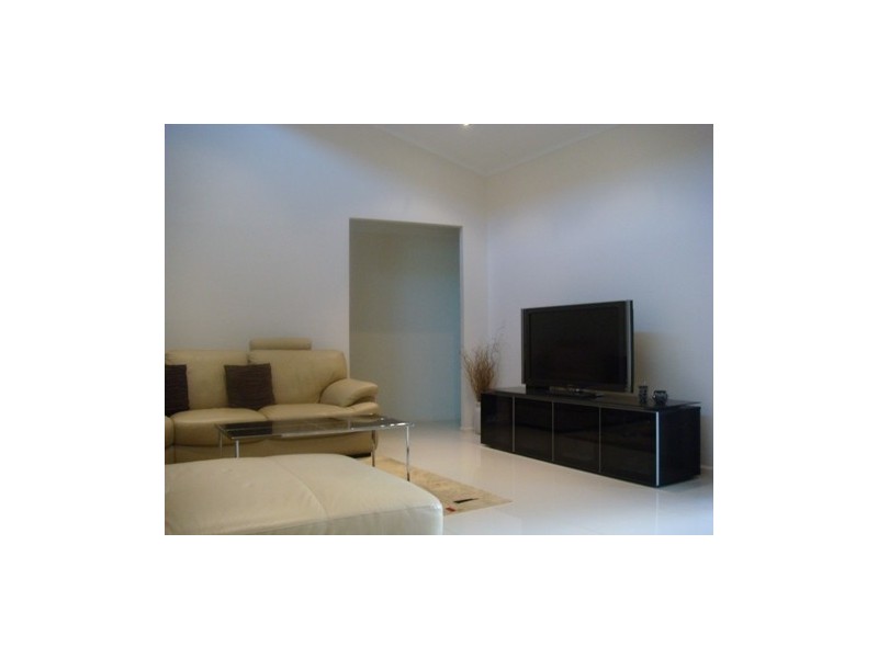 11 DROMOS STREET, Eight Mile Plains QLD 4113