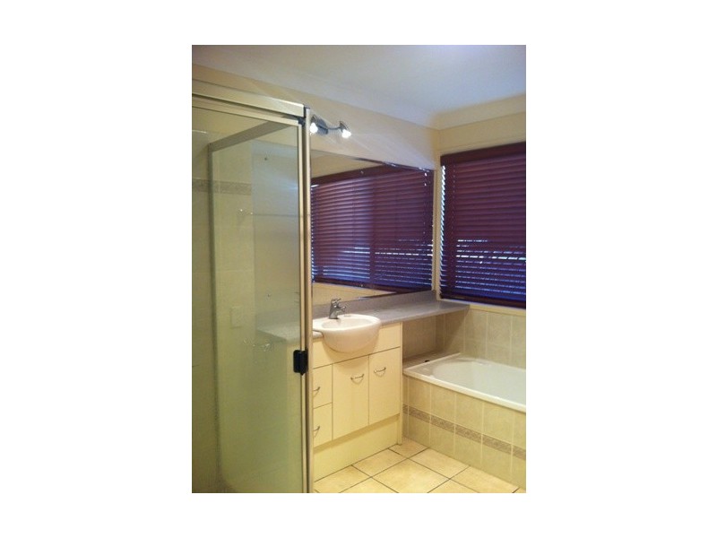 33 NOELANA STREET, Sunnybank Hills QLD 4109