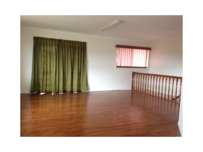 11 Carnoustie Street, Macgregor QLD 4109