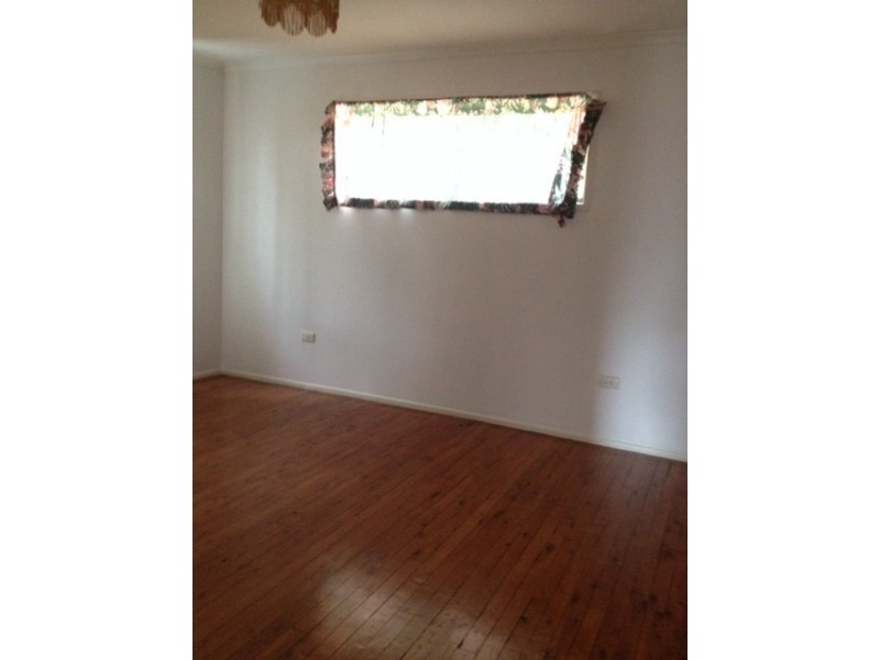 11 Carnoustie Street, Macgregor QLD 4109