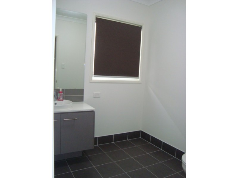 20 PEACHTREE PL, Stretton QLD 4116