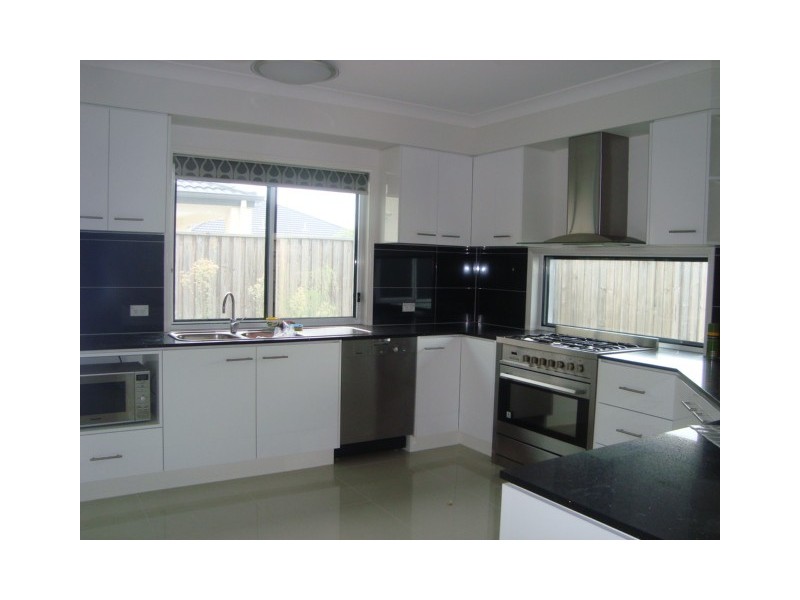 20 PEACHTREE PL, Stretton QLD 4116