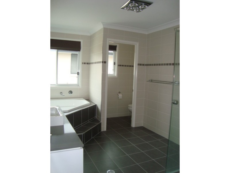 20 PEACHTREE PL, Stretton QLD 4116