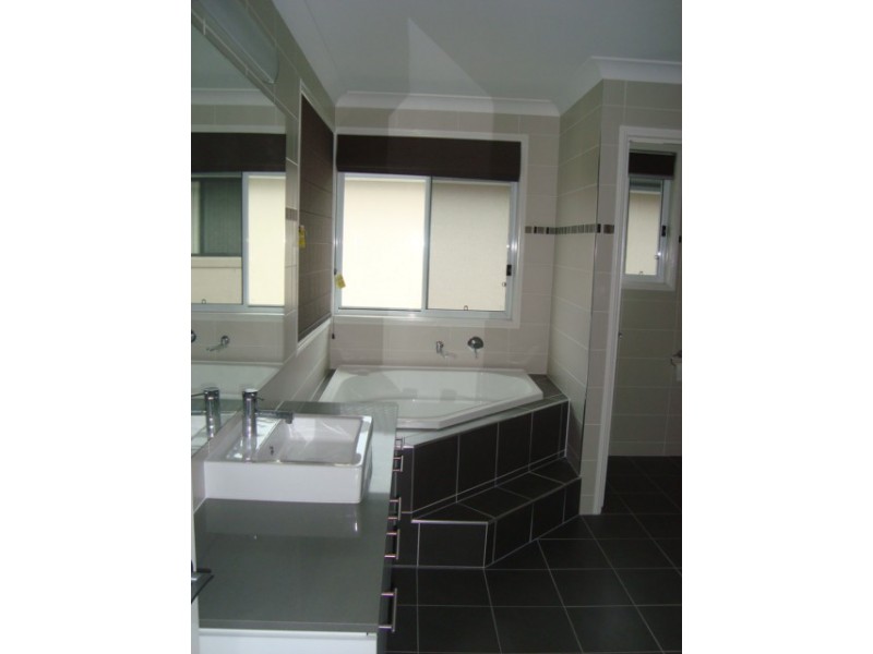 20 PEACHTREE PL, Stretton QLD 4116