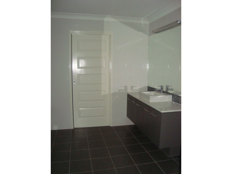 20 PEACHTREE PL, Stretton QLD 4116