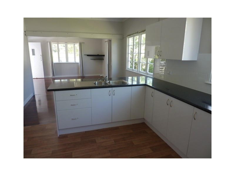 927 Boundary Road, Coopers Plains QLD 4108