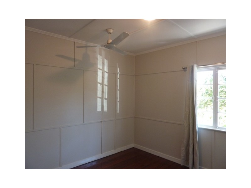 927 Boundary Road, Coopers Plains QLD 4108