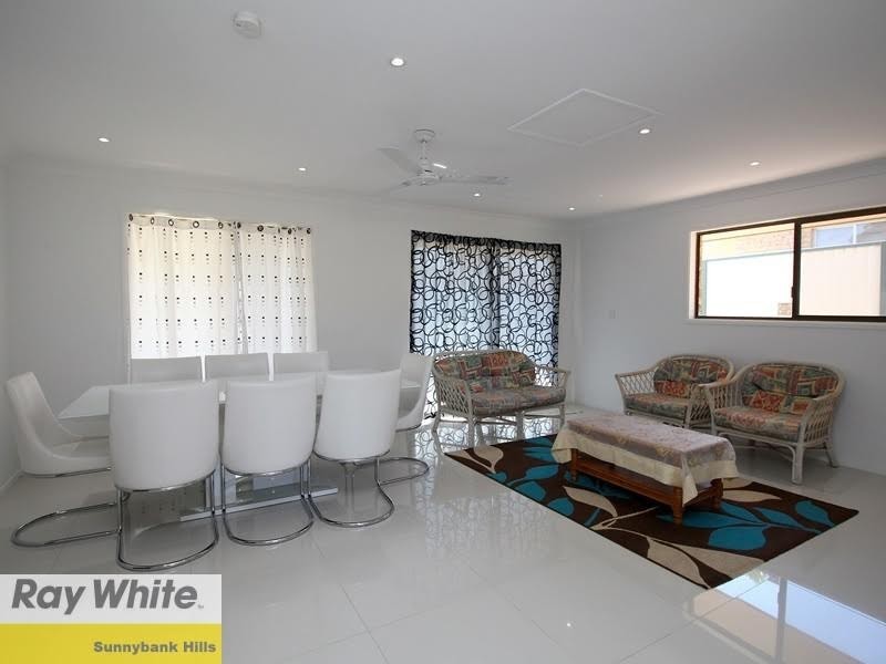 75 Estramina Road + 1 WEEKS FREE RENT, Regents Park QLD 4118