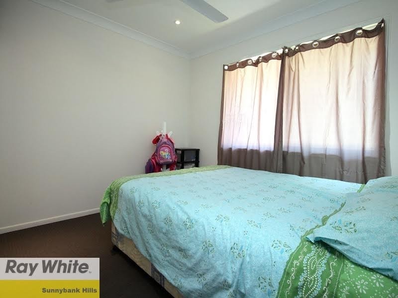 75 Estramina Road + 1 WEEKS FREE RENT, Regents Park QLD 4118