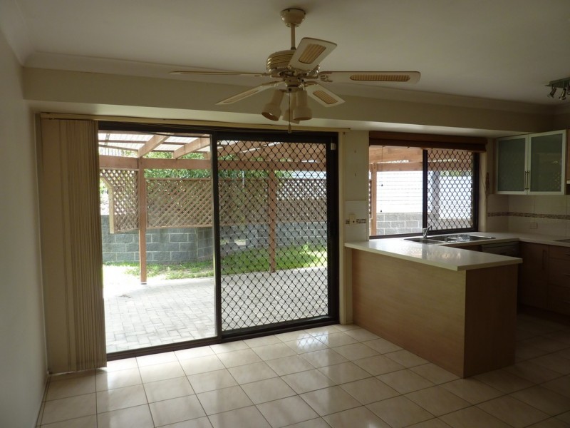 12 Grenadier Court, Runcorn QLD 4113