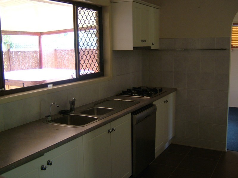 68 Honeywood Street, Sunnybank Hills QLD 4109