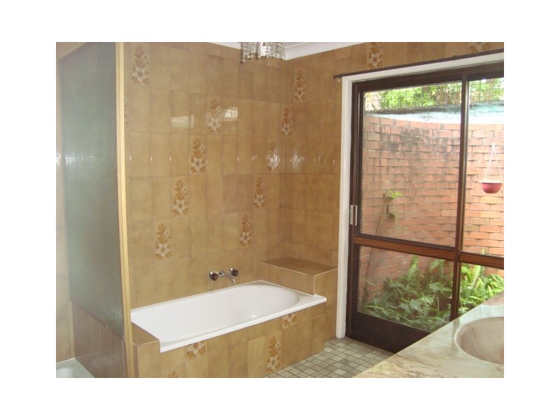 12 Malbon Street, Eight Mile Plains QLD 4113