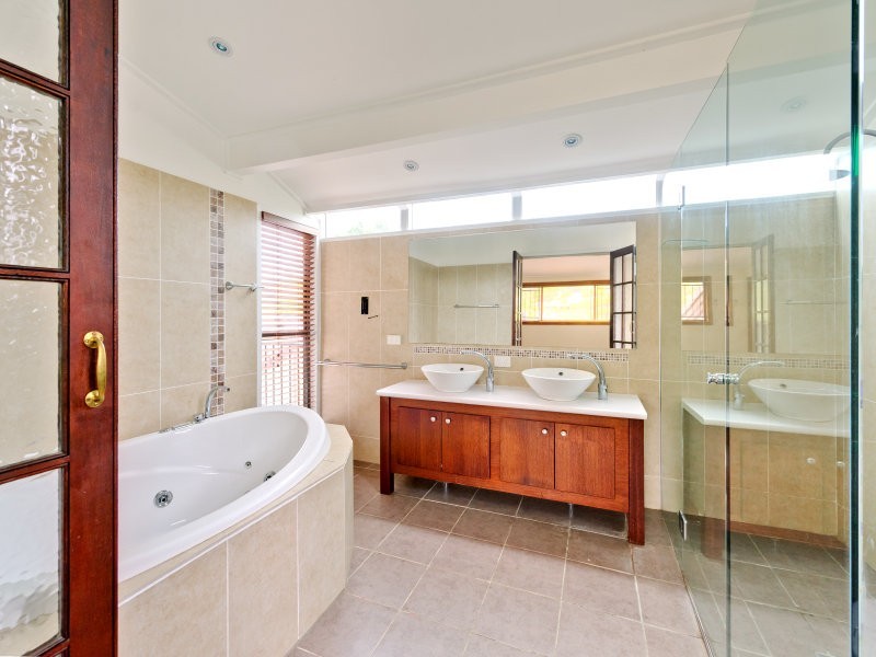 23 Estoril St, Robertson QLD 4109