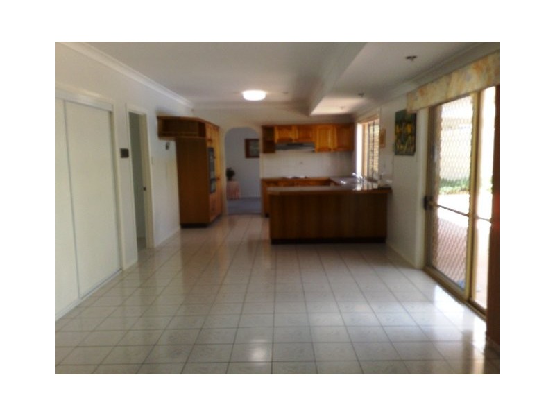 9 Truman Ct, Stretton QLD 4116