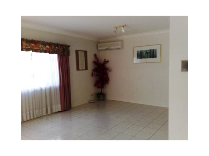 9 Truman Ct, Stretton QLD 4116