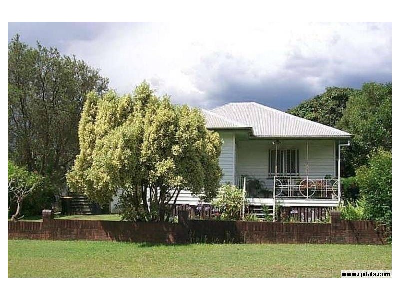 16 Bovey Street, Coopers Plains QLD 4108