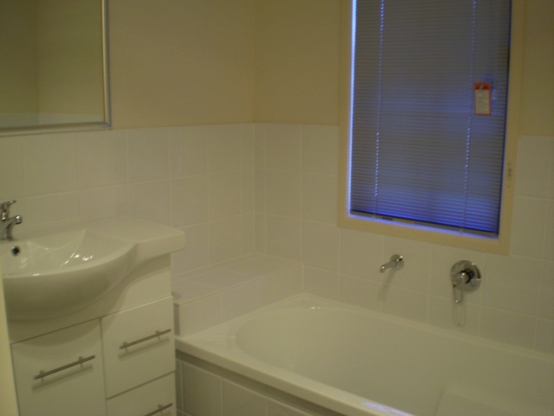 5 Hira Close, Calamvale QLD 4116