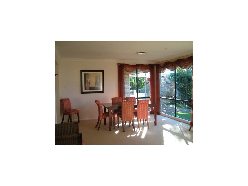 10 Juniper Ct, Stretton QLD 4116