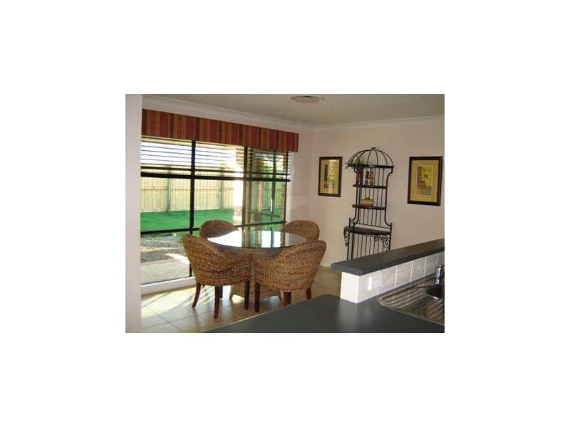 10 Juniper Ct, Stretton QLD 4116