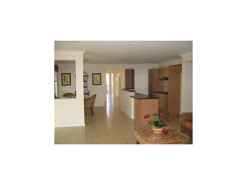 10 Juniper Ct, Stretton QLD 4116