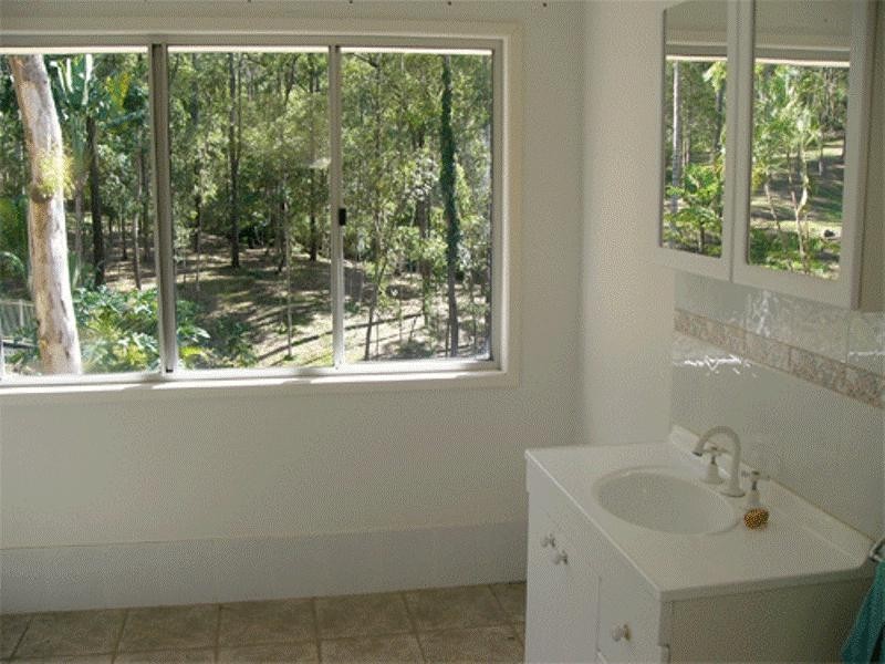 37 Elwood Street, Kenmore Hills QLD 4069