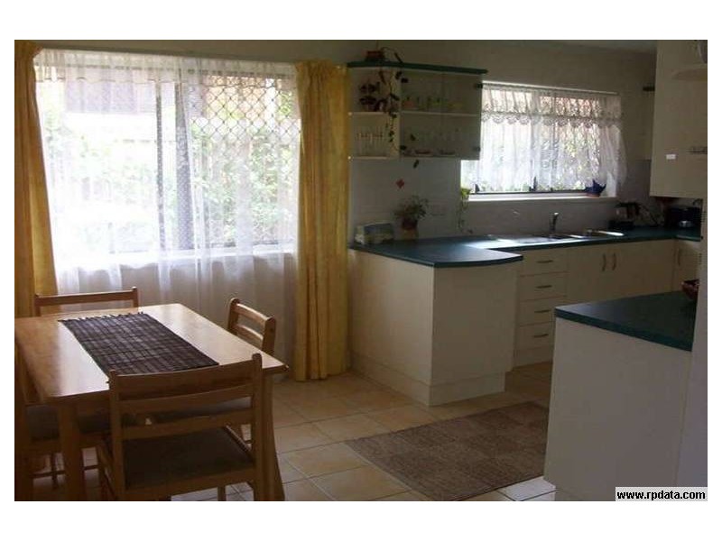 8 Headland Street, Sunnybank QLD 4109