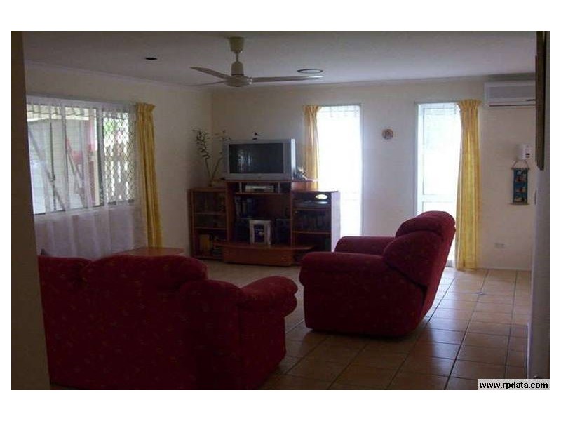 8 Headland Street, Sunnybank QLD 4109