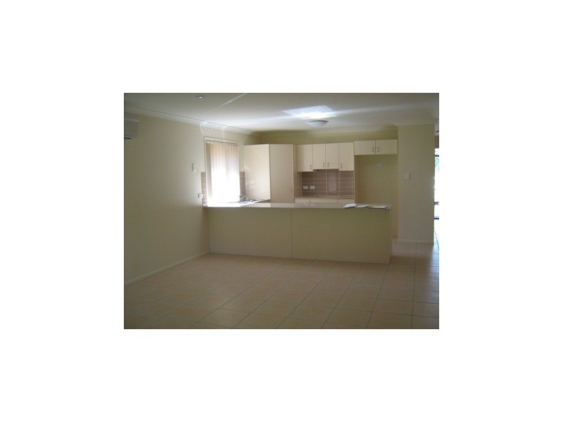 16 Sally Drive, Marsden QLD 4132