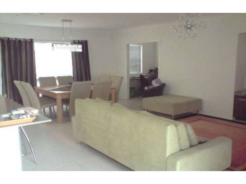 11 Fels Close, Eight Mile Plains QLD 4113