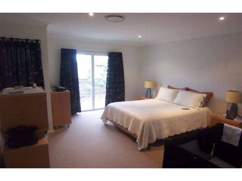 11 Fels Close, Eight Mile Plains QLD 4113