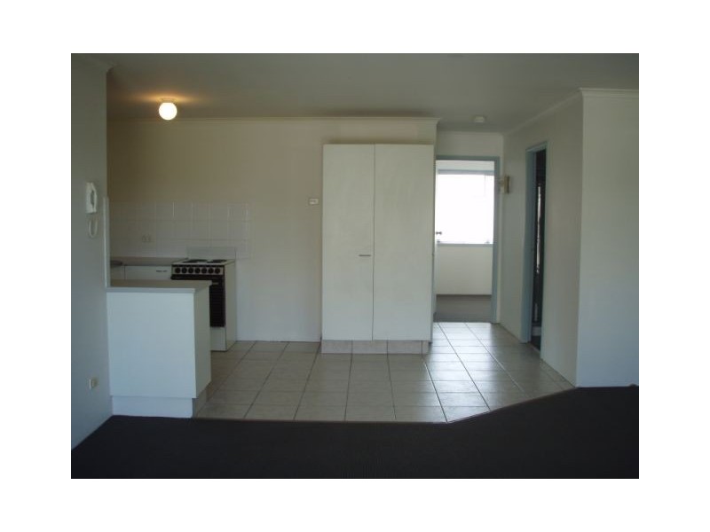 16/9 Bradford Street, Labrador QLD 4215