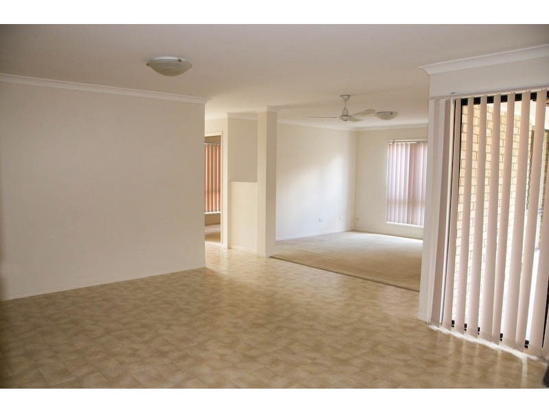 84 Rubicon Crescent, Kuraby QLD 4112