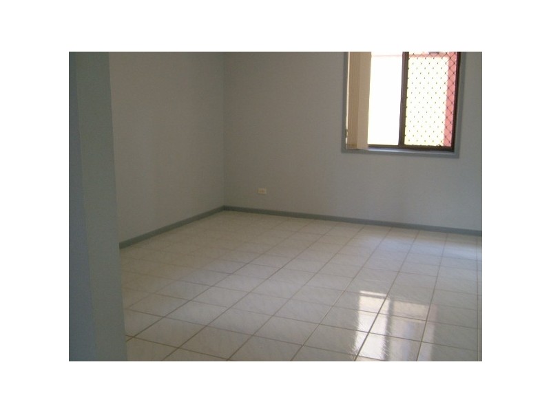 29 Kidd Street, Robertson QLD 4109