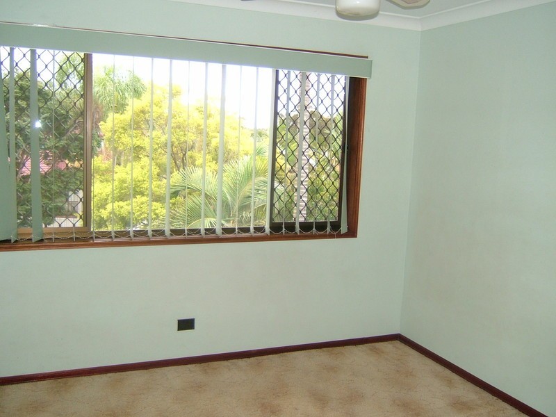 22 Estoril Street, Robertson QLD 4109