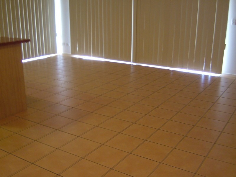 16 Tathra Street, Parkinson QLD 4115