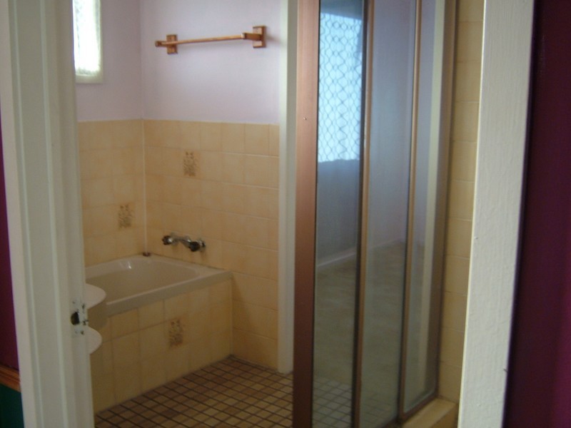 8 DEVINE STREET, Marsden QLD 4132