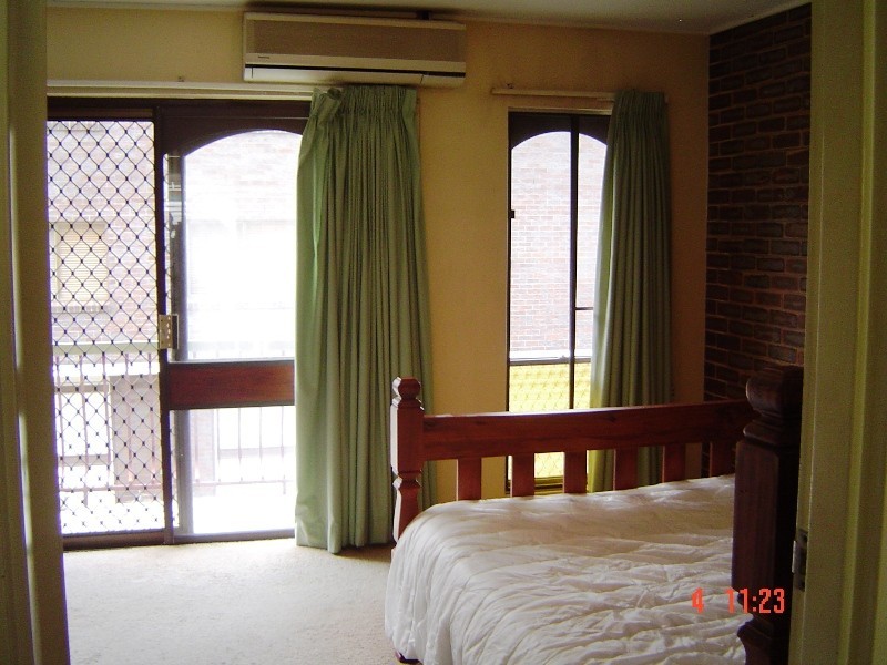 4/23 WESTON STREET, Coorparoo QLD 4151