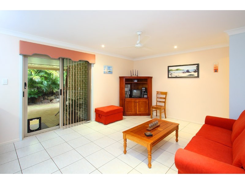 35 Cliftonville Place, Redland Bay QLD 4165